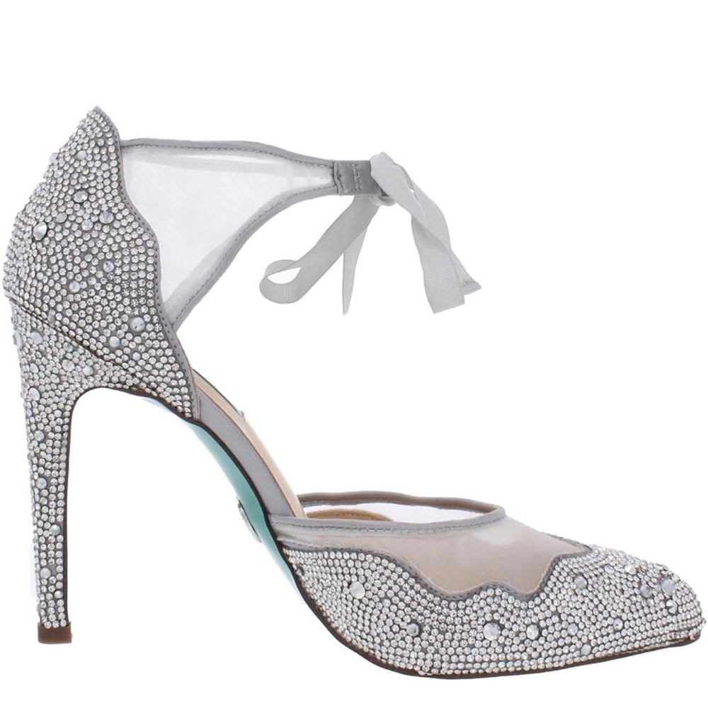Gently worn Betsey Johnson Women’s Iris Embellished Stiletto in silver size 7.5